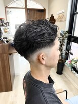 モアニ(MOANI)&nbsp;スキンフェード×パーマ