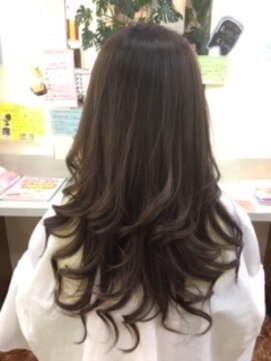 エリアデュクス(AREADEUX) 毛先カール＆つやつやヘアー