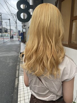 ヘアーゾーン ハチマルハチ 登戸駅前店(Hair Zone 808) 抜きっぱなしブリーチでハイテンション！、