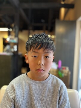 オムズ パセ(OM'S passer.) 小学生フェードスタイル