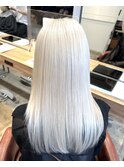 ブリーチ2回ムラシャンのみホワイトブロンドstylist聖斗
