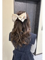 ミラ(Mila) ふわふわボリューム感が可愛い＊王道ハーフアップ