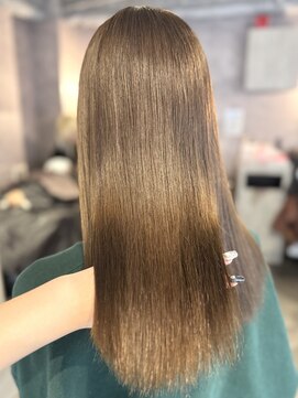 エルバイラビス 大宮(elu by lovis) 《mana》オリーブベージュ/オリーブアッシュ/艶カラー/大宮/埼玉