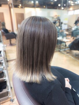 ライズ バイ レボ 柏店(RISE by REVO) ボブ/グラデーション