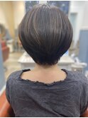 ショートボブ