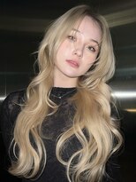 ベル 表参道Terrace(Belle)&nbsp;ハイトーンハイレイヤーウルフシャギーカットホワイトブロンド