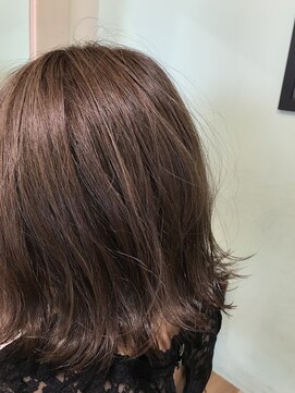 ラべリー 池袋(LOVELEY) お客様style180 ハイライトグレージュ外ハネボブ