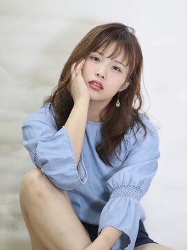 スイート(Suite) 大人愛されゆるウェーブ×ペールべージュ