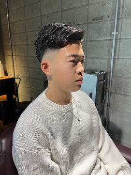 ルポ(repos) ローフェードカット