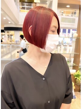 ヴィサージュタイム(VISAGE thyme) アゴラインボブぱっつんボブチェリーピンク