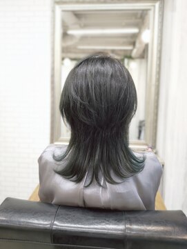 プレジール (Plaisir) 大人ウルフカット＋白髪染め＋インナーカラー　40代50代60代