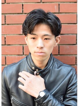 クオンヒール(QUON HEAL) 七三センターパートフェザーパーマニュアンスパーマn