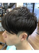 ブルブンガ(Berbunga)&nbsp;ツーブロックコンマヘア×フェザーマッシュショートレイヤー