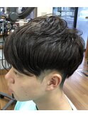 ツーブロックコンマヘア×フェザーマッシュショートレイヤー