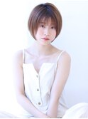 【前髪30代40代グレージュカラー斜めバング卵型ショートボブ】