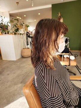 ヨハク(yohak) ミディアム×ウェーブパーマ