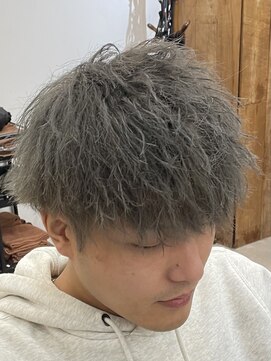 ルートヘアー(Root Hair) ツイストパーマ×グレーカラー