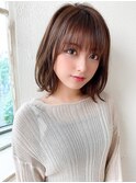 シースルーぱっつん前髪ミニウルフボブチェリーブラウン
