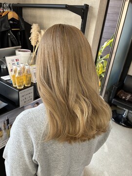 トリコ(ToricO) ミルクティーベージュ　くすみベージュ　ブリーチカラー