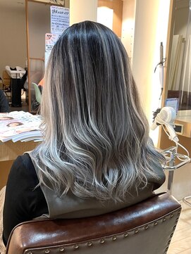 ヨハヘアガーデン(YOHA HAIR GARDEN) ◎巻いても可愛いバレイヤージュ　@shoki_yoha