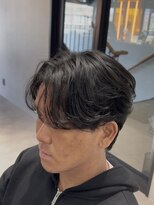 ブラック(BLACK) 毛流れセンターパート