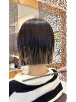 シエル ドゥ サワ(ciel de SAWA)&nbsp;ボブ プレイングカラー×ミニボブで首元すっきり◎タイトボブ