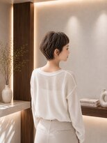 六本松航空 ふわっと女性らしいショートスタイル