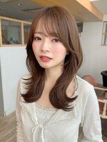 バイオレット ヨコハマ(Violet Yokohama)&nbsp;モカブラウン小顔くびれミディアムレイヤーカットTK-66