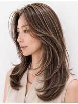 サーカス バイ ビュートリアム 青山(CIRCUS by BEAUTRIUM)&nbsp;上品レイヤーカット 脱白髪染め ハイライト 大人可愛い 表参道