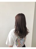 ピンクグレージュ