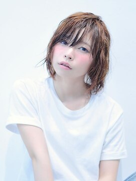 ココ 本八幡(KOKO) 黒髪クラゲヘアーオリーブグレー小顔ココアベージュ丸型卵型ボブ