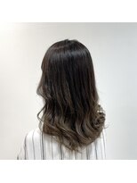 リベラ(LIBERA)&nbsp;《TARO》ダブルカラー グラデーションカラー ヌーディグレージュ