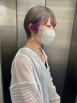 ホワイト 梅田(white) #グレー×パープル/イヤリングカラー