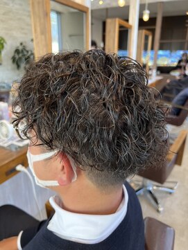 ラ メール ヘア デザイン(La mer HAIR DESIGN) センターパート×リッヂスパイラル