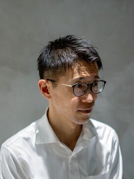 ニーイチイチ(211) 似合わせカットイメチェン/メンズショートヘア/アッシュブラック