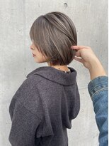 ナチュラルハイライトミニボブグレージュベージュ透明感カラー