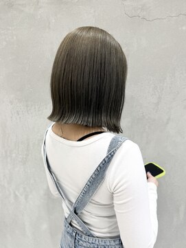 ウシワカマルエムティードット 富士宮店(USHIWAKAMARU MT.) 切りっぱなしボブスタイル
