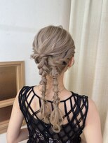 ツインアレンジ 編みおろし タイトヘア 参列ヘア イベントヘア