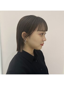 モリオフロムロンドン 泉南店(morio FROM LONDON) 切りっぱなしボブ×ぱっつんバング［AYAKA］