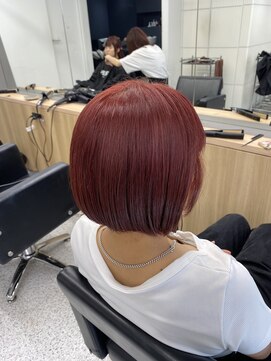 ペレ 渋谷(PELE) イメチェン/ホワイトブロンド/外ハネボブ/美髪/渋谷