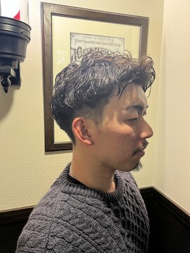 ラヴィザバーバー 理容室(LAVIE the BARBER) カールアップバング
