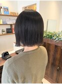 アッシュブラック/切りっぱなしボブ