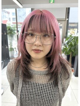 ユニークノベル 中央林間(unique novel) 激カワレイヤーカット&ピンクと黒のデザインカラールーツカラー