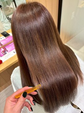 ファムバイアヴァンス(Femme by AVANCE.) シルキーストレート