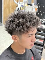 フォンド 津田沼(fond.)&nbsp;MEN’S HAIR/ブルーブラック/フェザーパーマ/津田沼