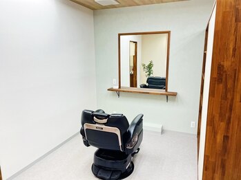 カットインアルファの写真/【駐車場完備】夫婦で営むアットホームサロン＊男女幅広い年代のお客様がご来店♪お気軽にお越しください◇