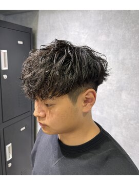 レイズ 名古屋(RAYS) 名古屋スペインカールフェードヘア