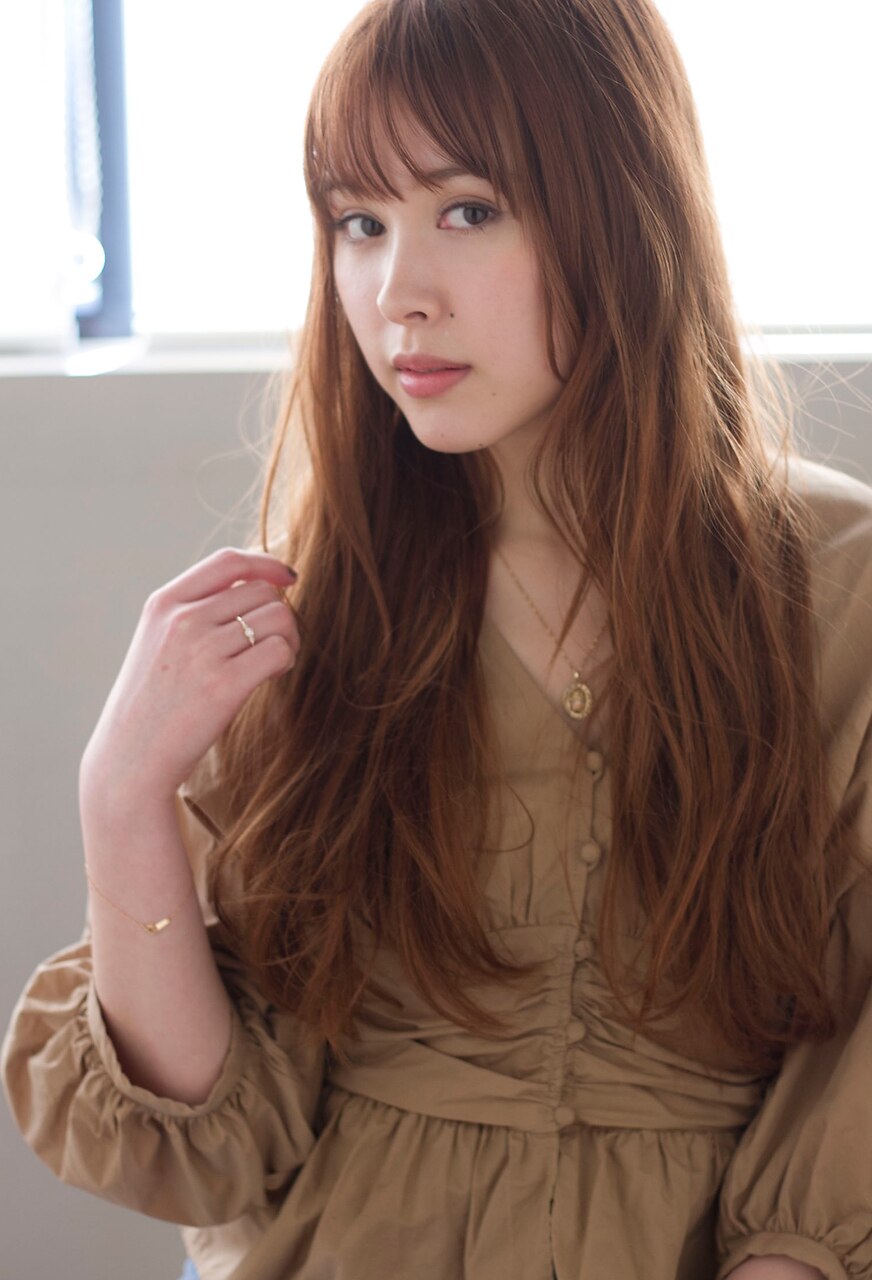 大人かわいいフェアリーロングデジタルパーマミルクティーカラー