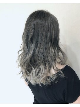 フェリア 渋谷(Feria) ≪filo by Feria渋谷≫ホワイトグラデーション☆