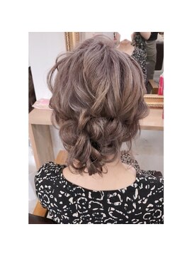 キュア(CURE) ルーズアップ